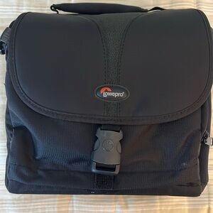 Lowepro Camera Case 170 AW